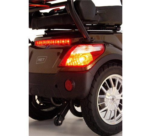 Кресло-коляска скутер MET Superior 800 C