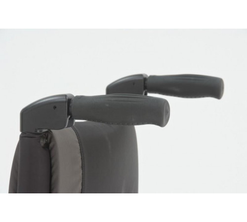 Кресло-коляска активного типа MET Kuschall Compact